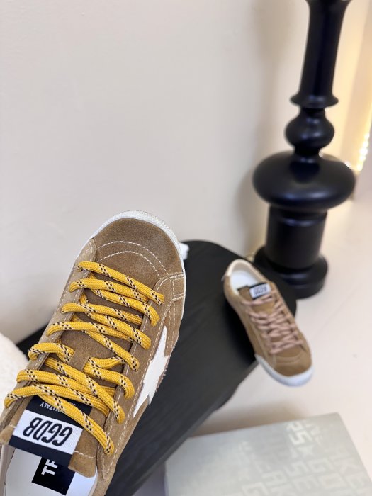 Кроссовки Golden Goose фото 6