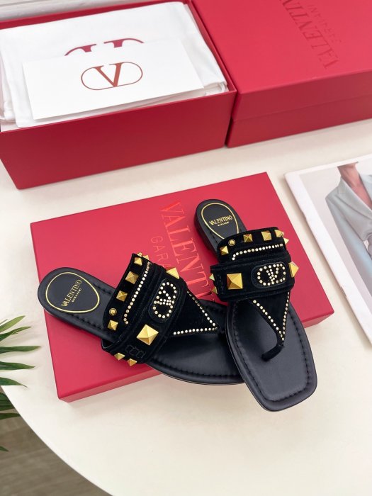 Шльопанці жіночі фото 2