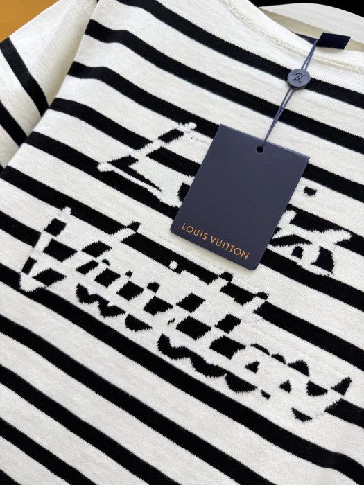 Футболка женская фото 7