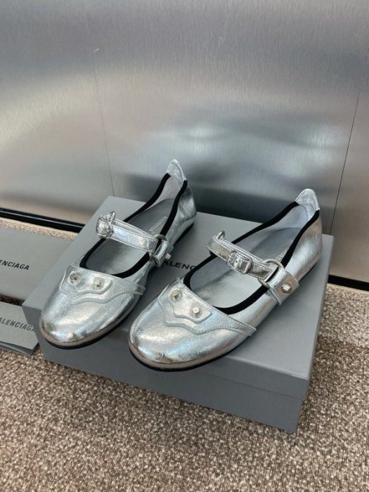 Босоножки фото 3