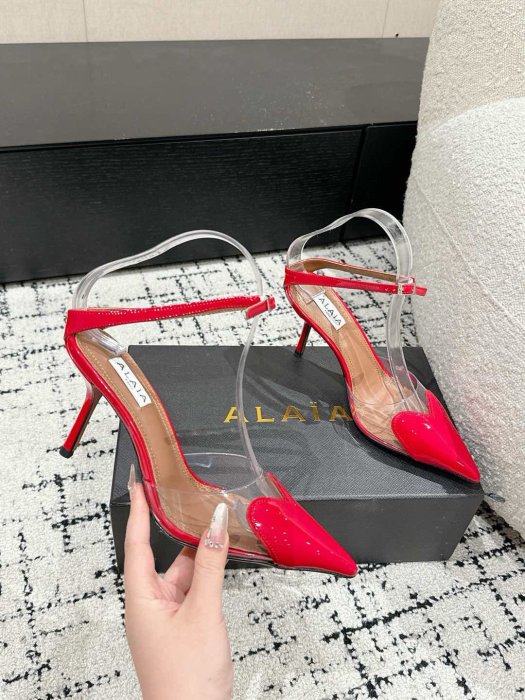 Босоножки фото 5