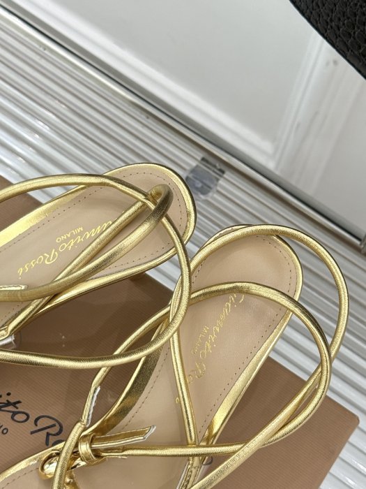 Sandals on stud фото 8