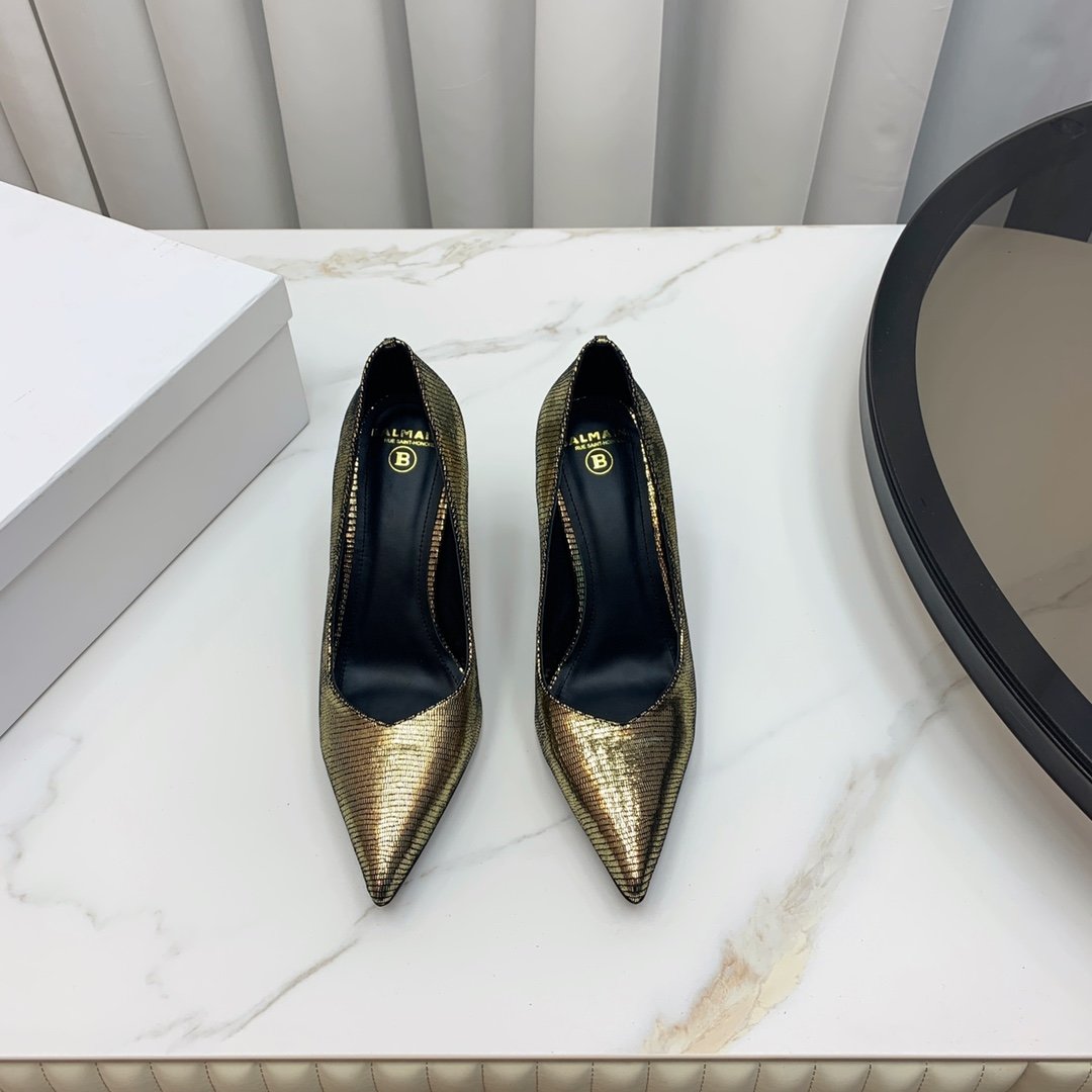 Туфли женские на высоком каблуке золотые