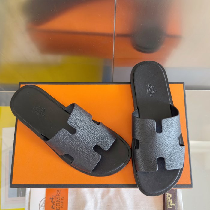 Шлепанцы женские фото 2