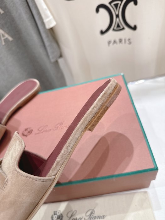 Шлепанцы фото 8