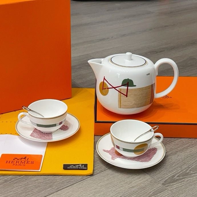 Tea porcelain service