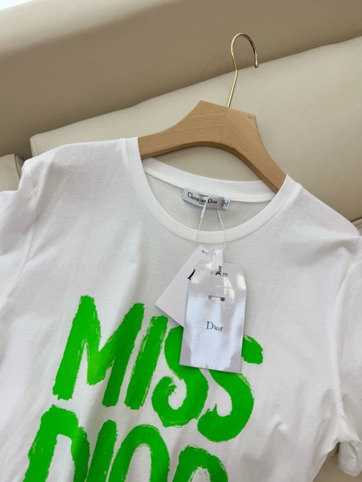 T-shirt women's фото 5