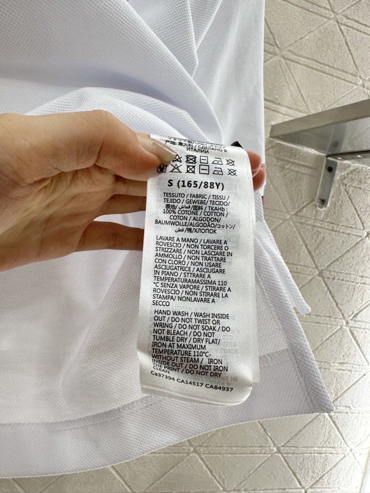 Футболка жіноча фото 9