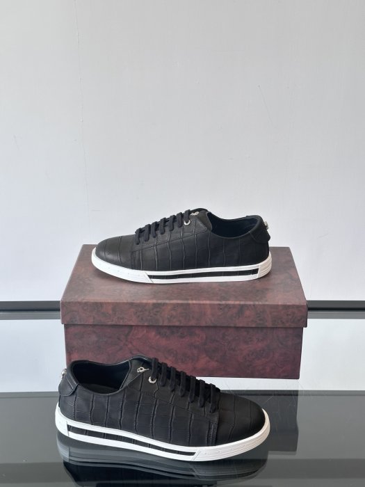 Кроссовки фото 4