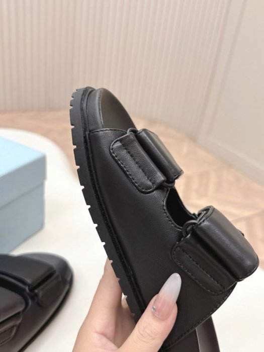 Шлепанцы женские фото 4