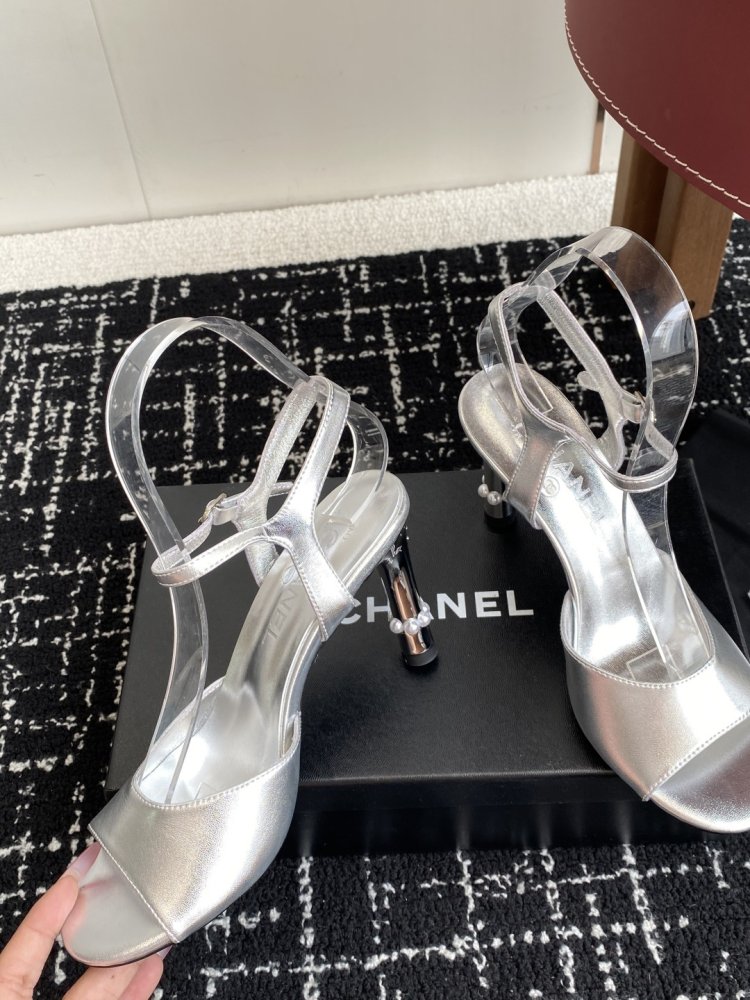 Босоножки фото 8