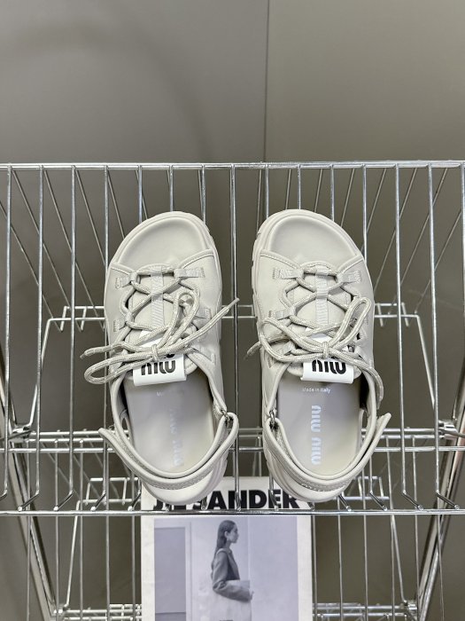 Кроссовки фото 6