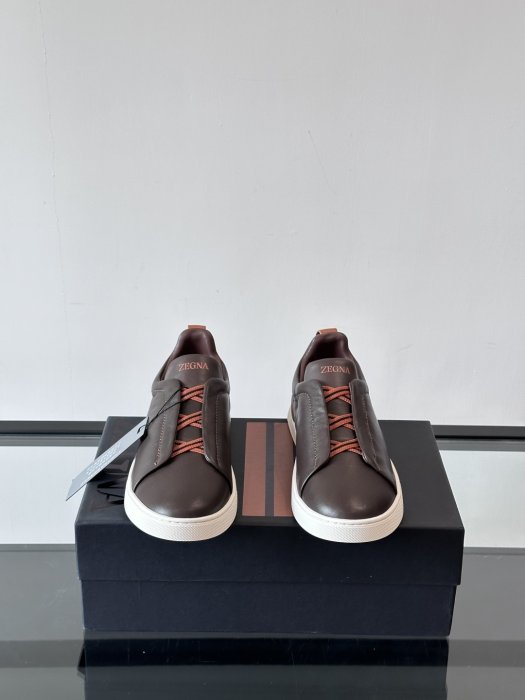 Кросівки чоловічі фото 2