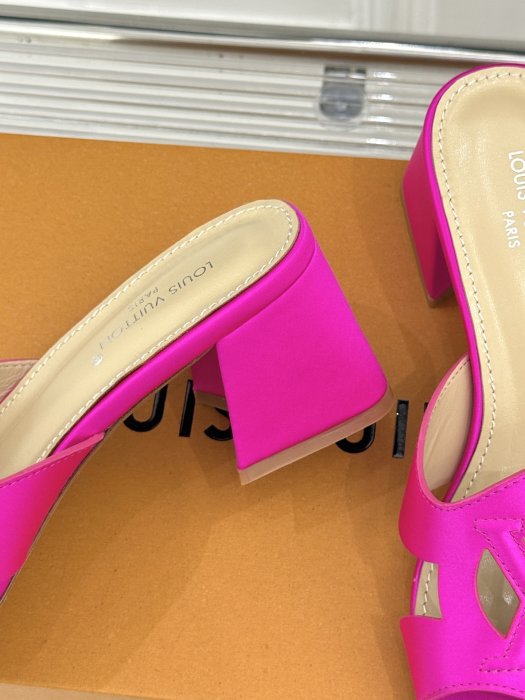 Босоножки фото 6