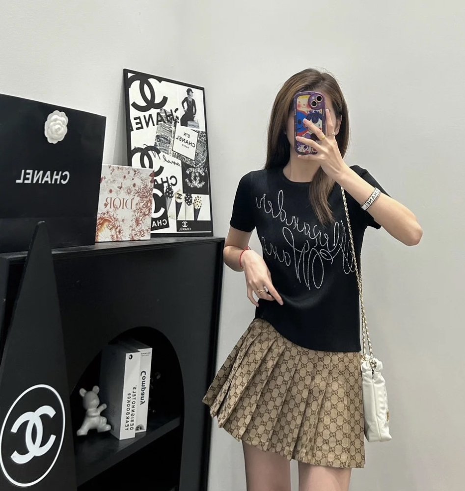 Футболка жіноча фото 9