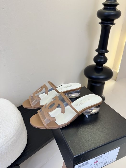 Босоножки фото 5