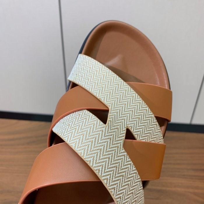 Сандалі жіночі фото 5