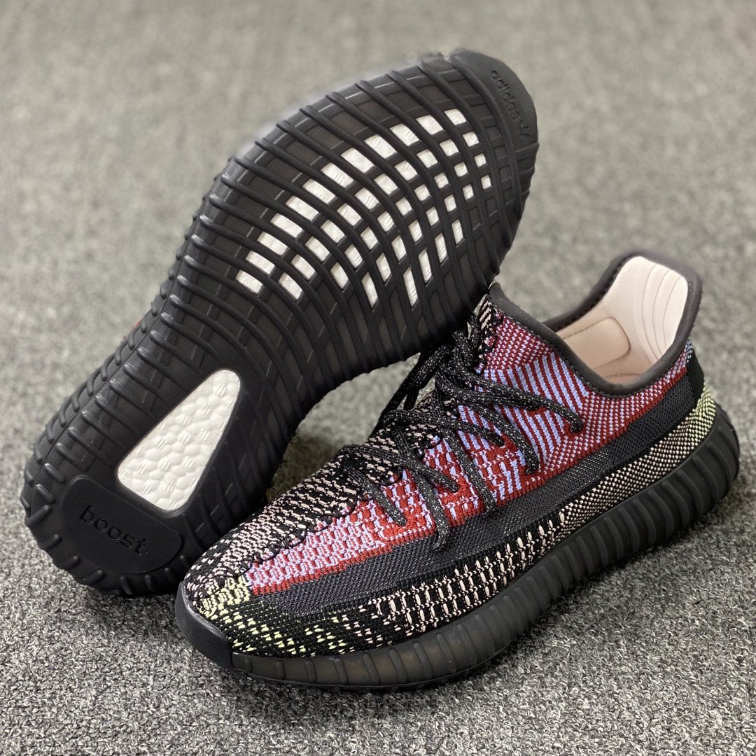 Кроссовки Yeezy Boost 350 V2 Yecheil фото 4