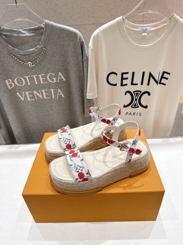 Sandals women's фото 3