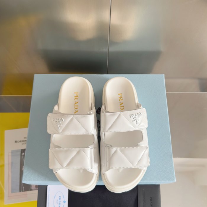 Шлепанцы фото 7