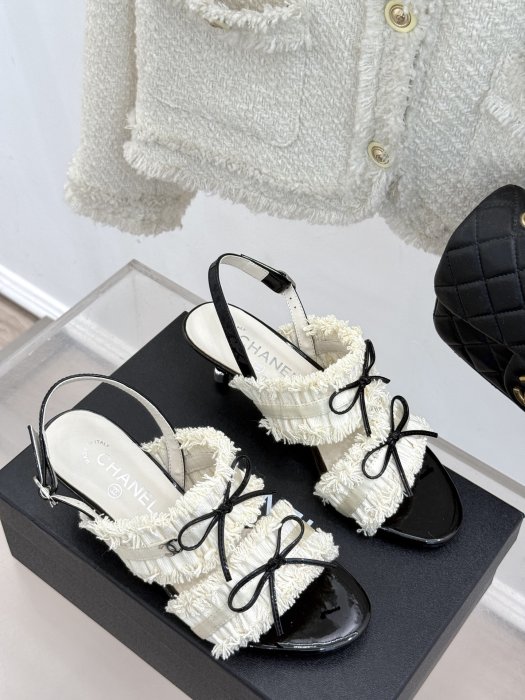 Босоножки фото 3