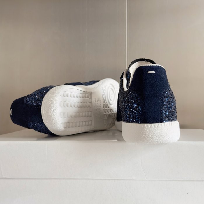 Кросівки фото 9