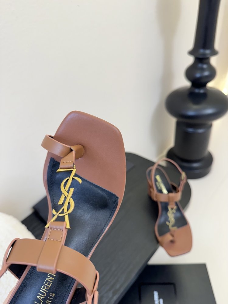 Босоніжки фото 6