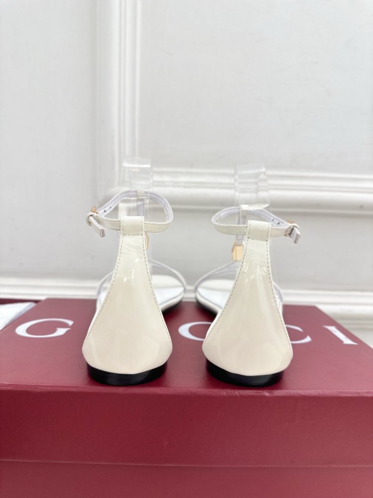 Босоножки фото 7