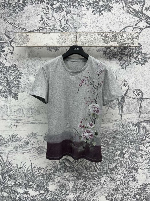 Футболка женская