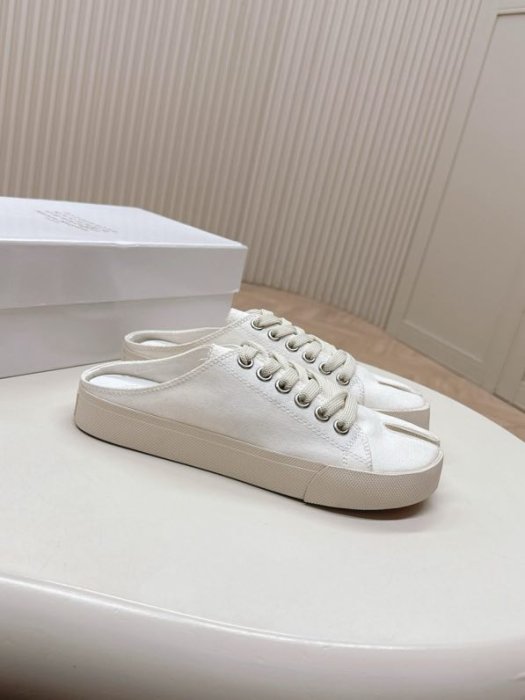 Кеды мюли с раздвоенным носком фото 2