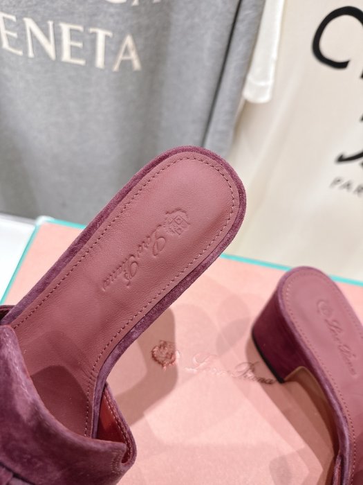 Босоножки фото 6