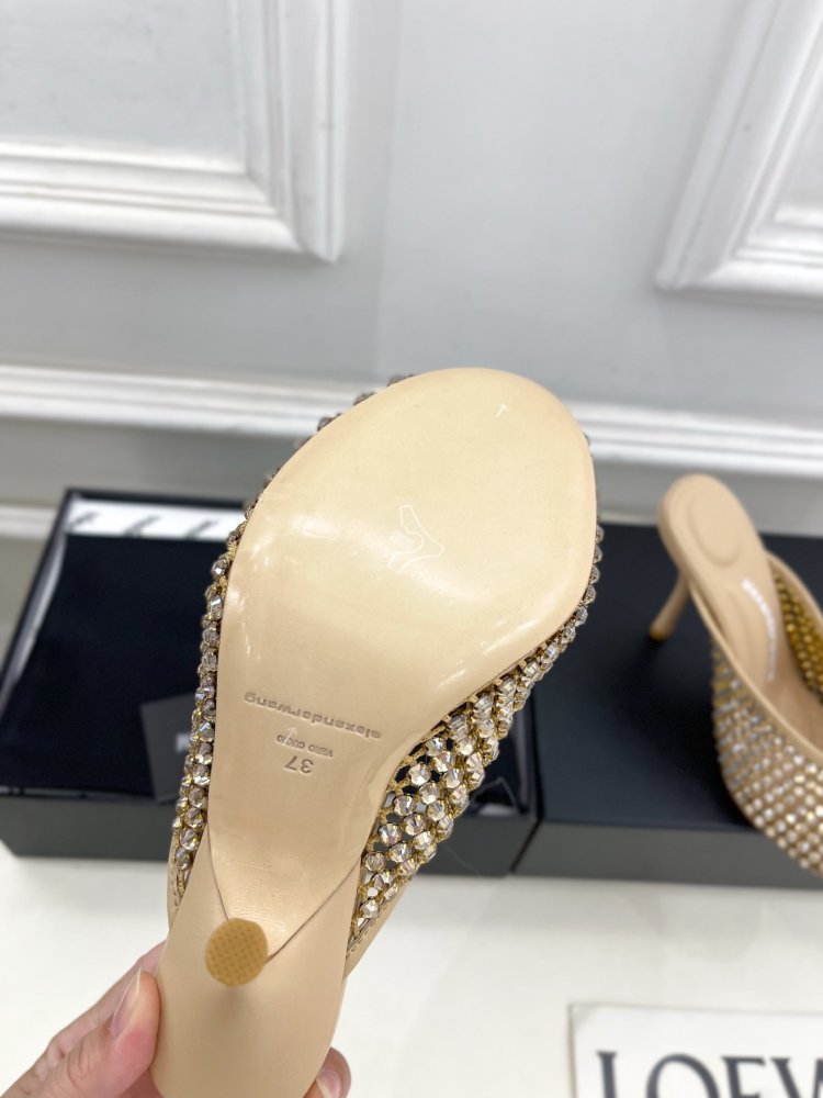 Босоножки фото 8