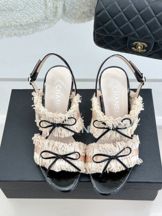 Босоножки фото 4