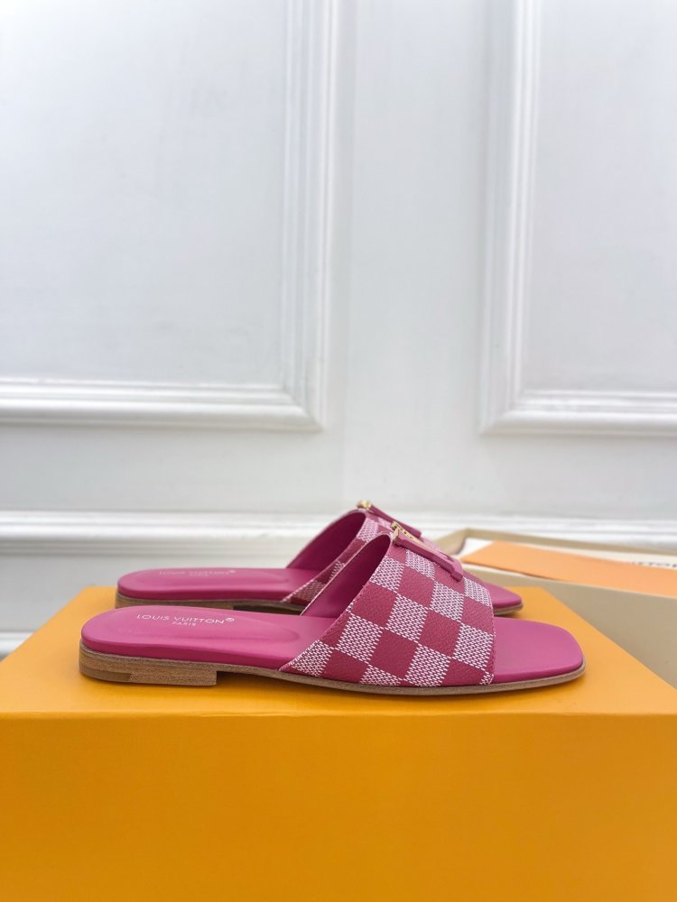 Шлепанцы женские фото 4