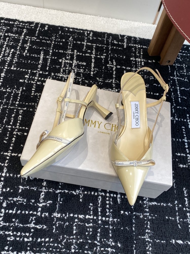 Босоножки фото 3