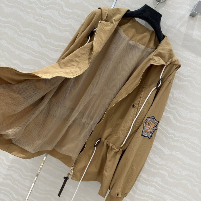 Куртка жіноча фото 7