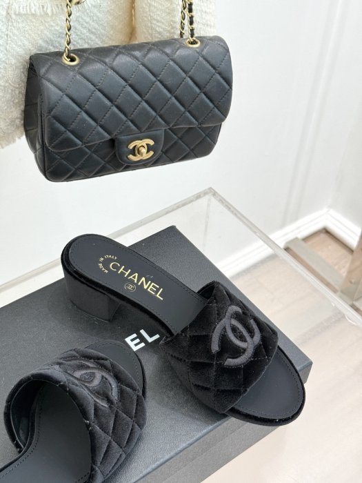 Босоножки фото 5