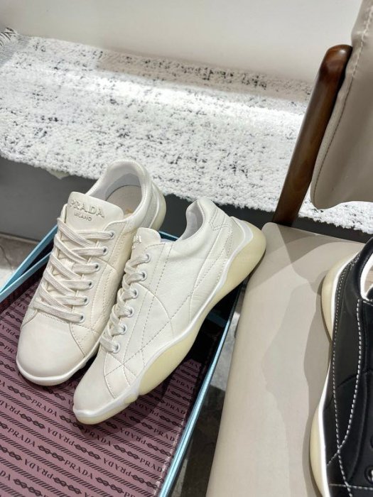 Кроссовки фото 5