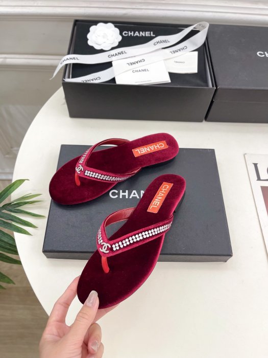 Шлепанцы фото 3