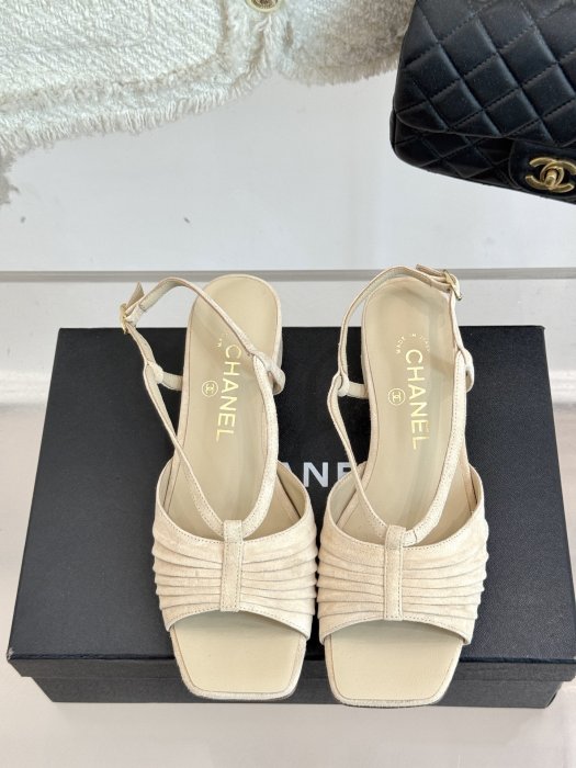 Босоножки фото 4