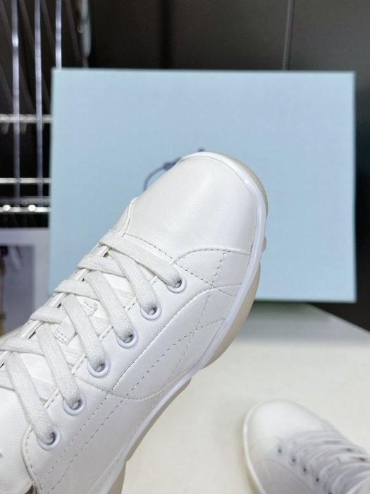 Кроссовки фото 7