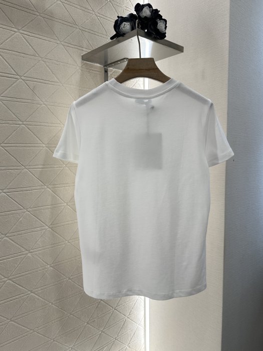 Футболка жіноча фото 2