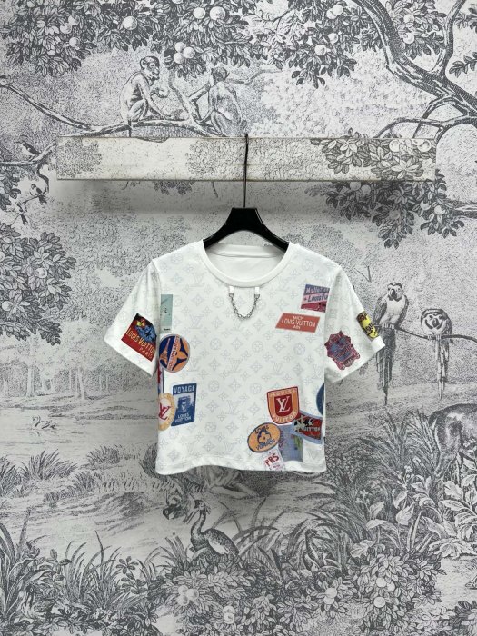 Футболка женская