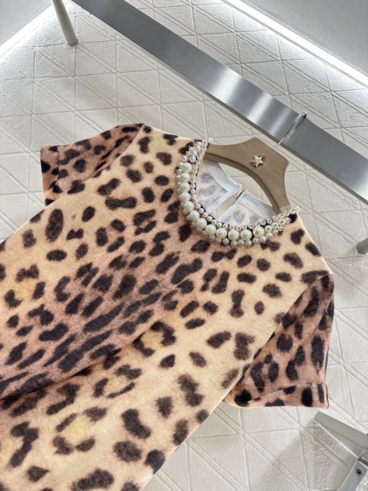 Футболка жіноча фото 7