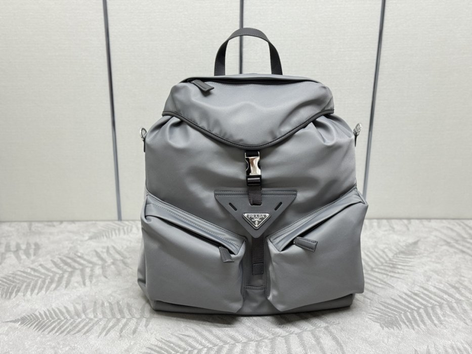 Backpack Re-nylon 42 cm 2VZ108