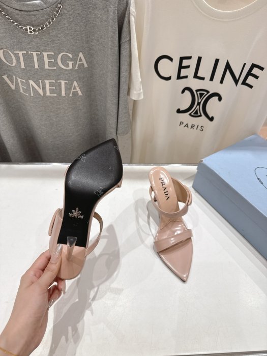 Босоніжки фото 9