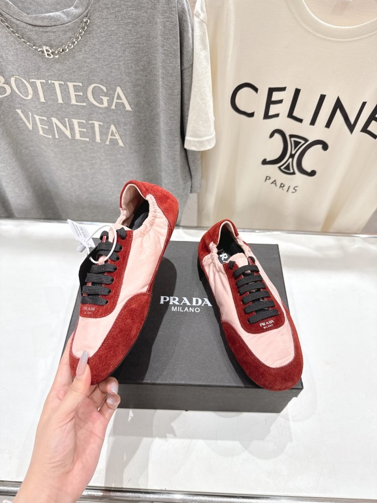 Кросівки жіночі фото 3