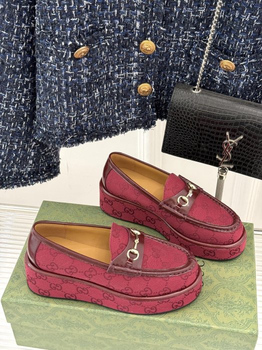 Туфли женские фото 3