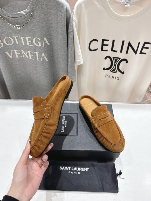 Лоферы кожаные женские фото 4