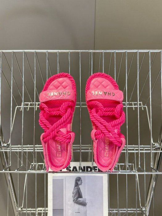 Сандалии женские фото 2